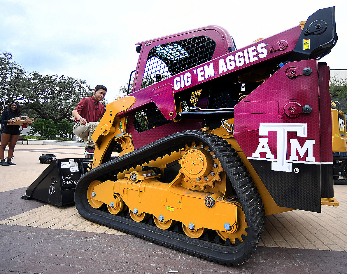 Aggie Catapillar
